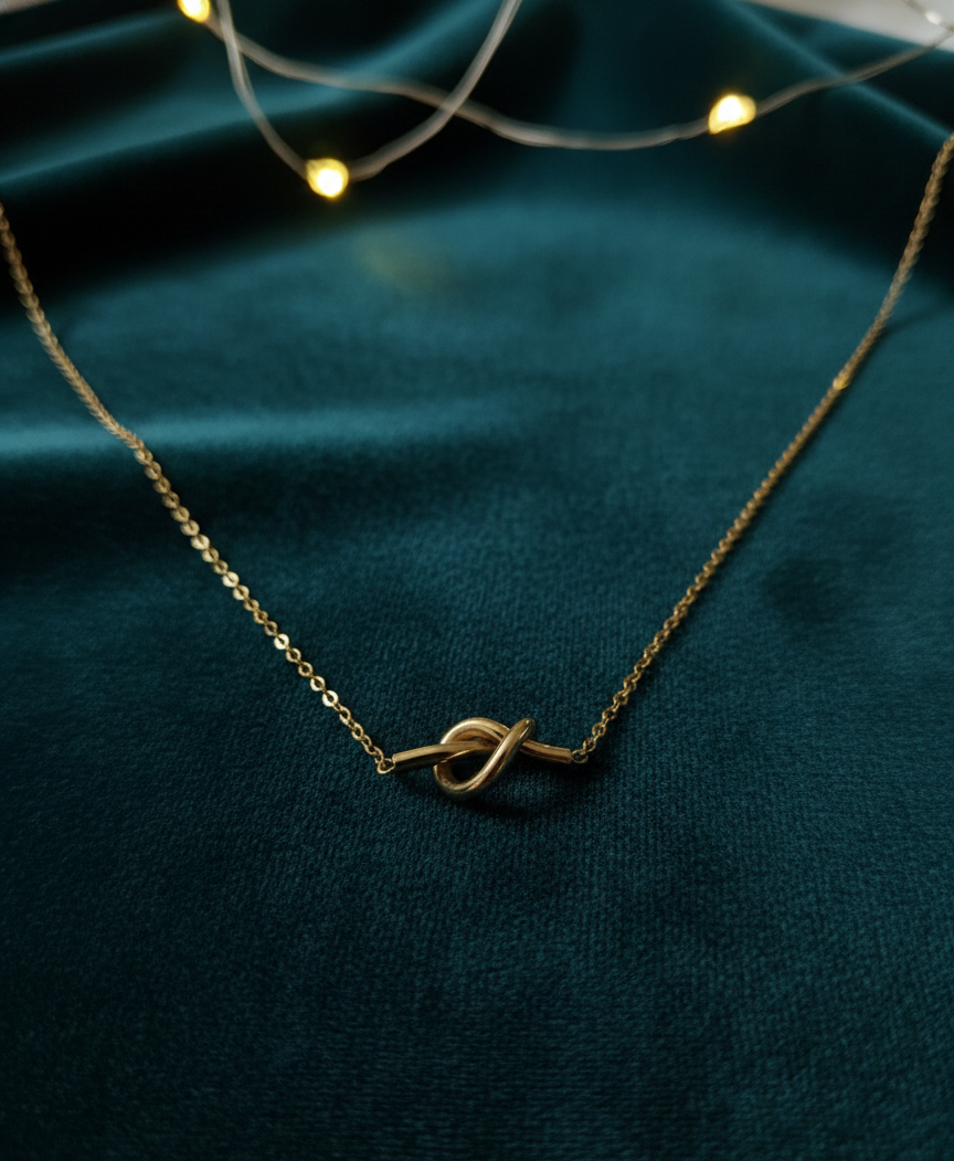 Interlocked Necklace